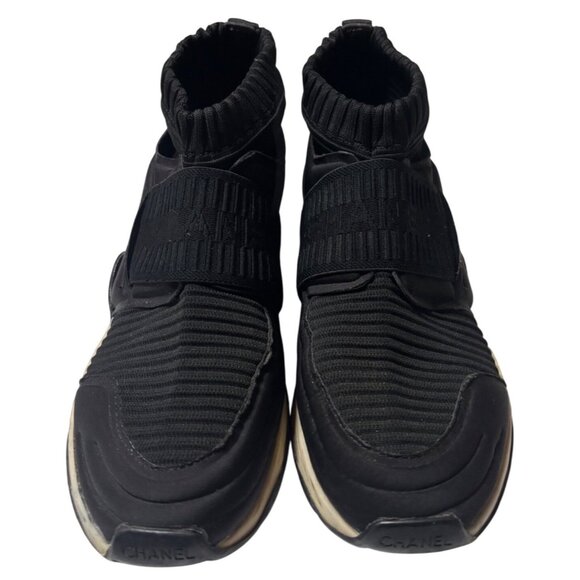 Chanel High-Top Slip-On Sneakers Black & White – Size 38 (US 8) - Picture 4 of 9